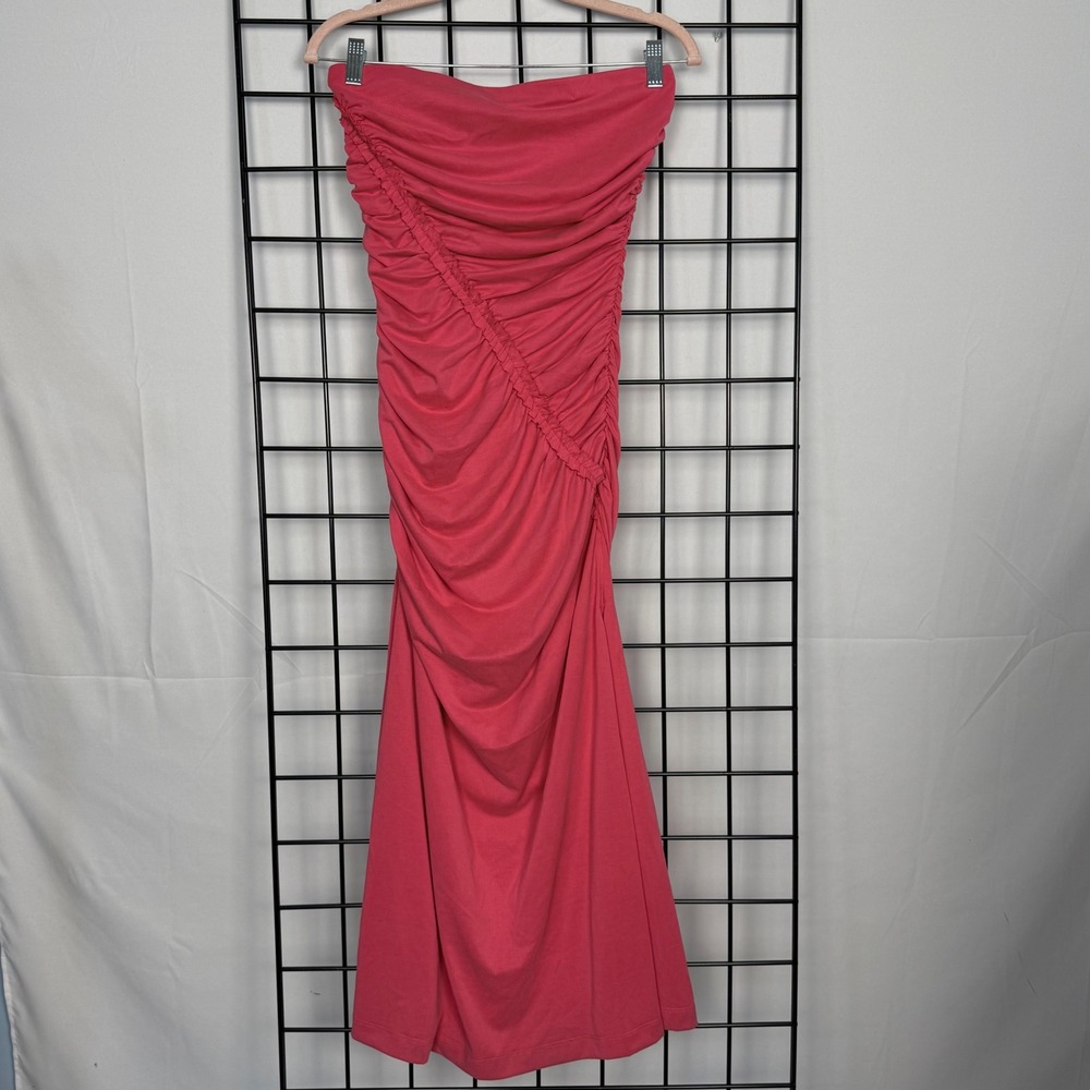 Gabbie Strapless‎ Ruched Tube Dress by Celandine Womens Small Pink Bodycon Sexy